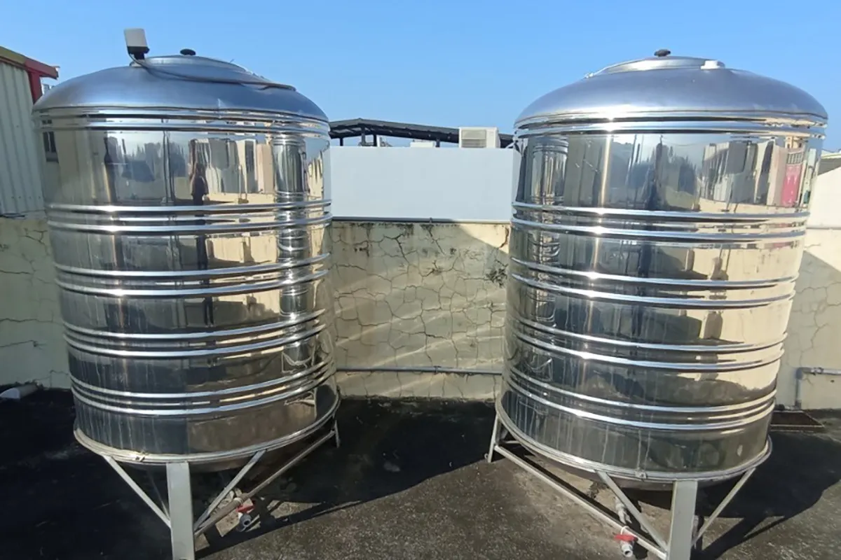 彩潔清洗工坊-台中冷氣清洗-台中洗衣機清洗-彰化水塔清洗_services_水塔_02